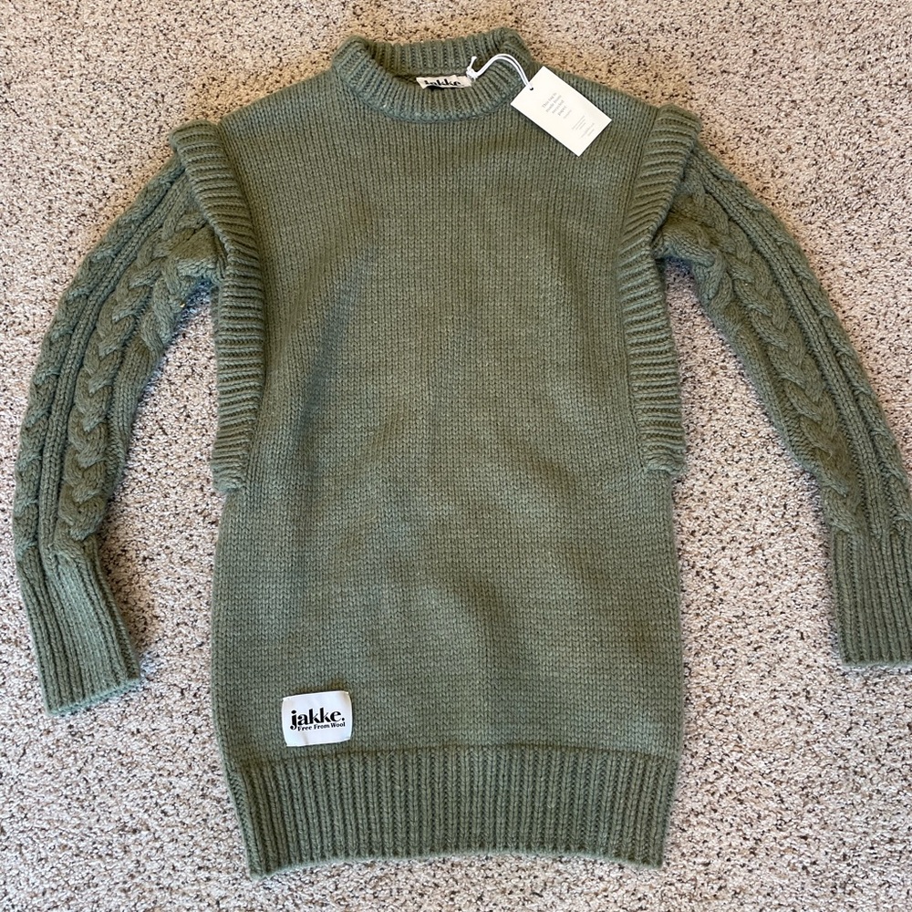 Jakke green tunic sweater-NWT